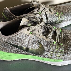 Nike Lunar Caldra men’s shoes